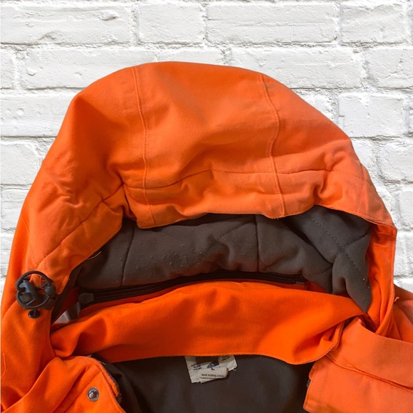 Redhead size Large, orange jacket with lots of zip up pockets. - Picture 4 of 5